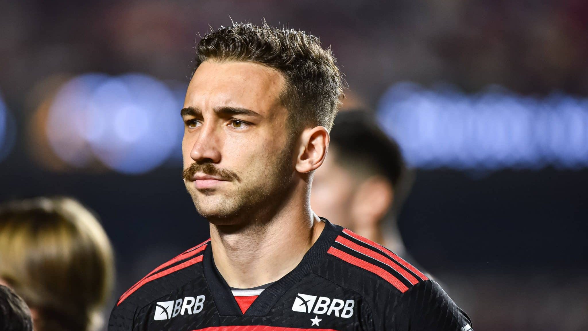 Se o campo fala, L&eacute;o Ortiz deveria ter sido titular em Flamengo x Pe&ntilde;arol