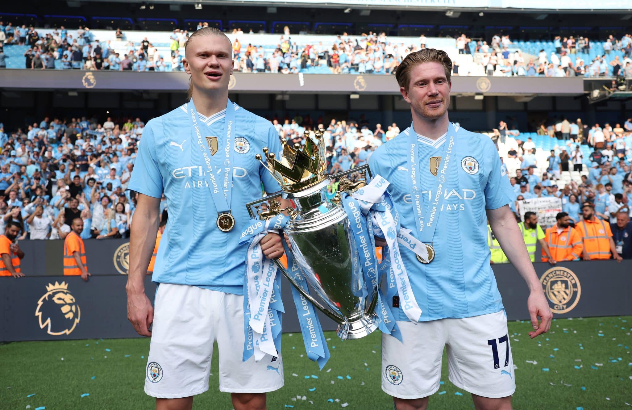Sport Themen der Woche KW21 Sport Bilder des Tages (240520) &mdash; MANCHESTER, May 20, 2024 &mdash; Erling Haaland (L) and Kevin