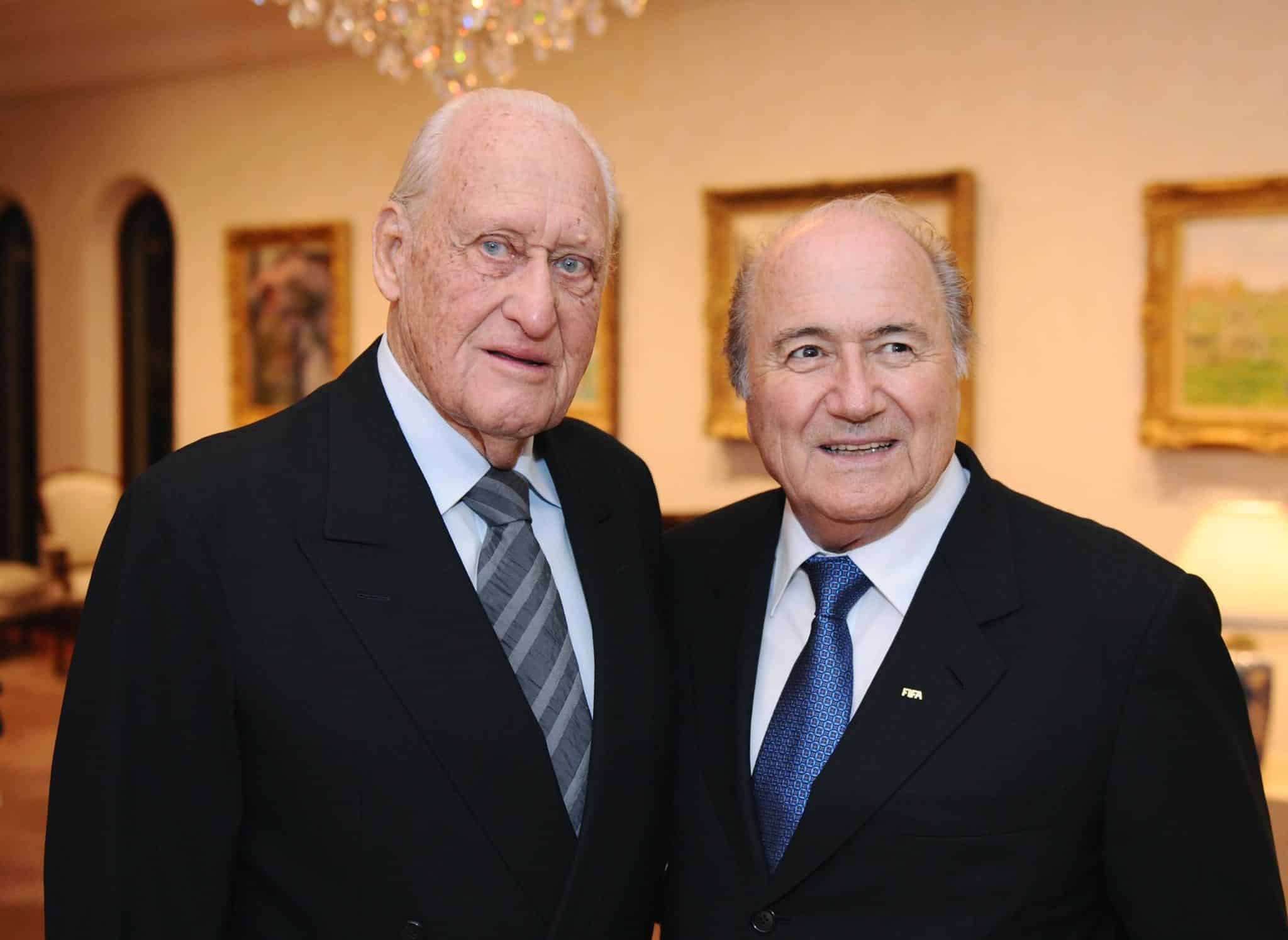 Os ex-presidentes da Fifa Jo&atilde;o Havelange e Joseph Blatter