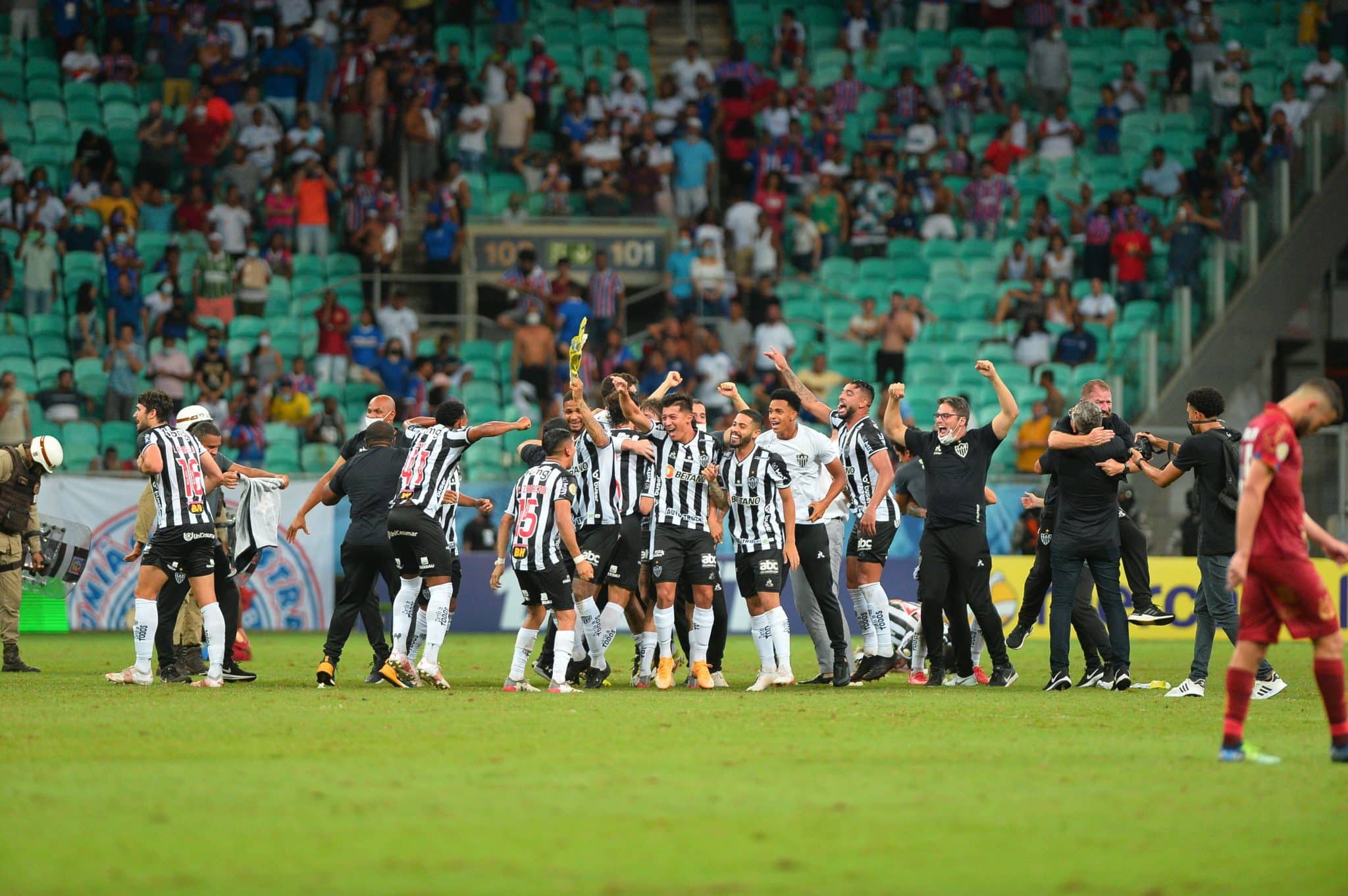Atl&eacute;tico festejou t&iacute;tulo do Brasileiro contra o Bahia na Fonte Nova