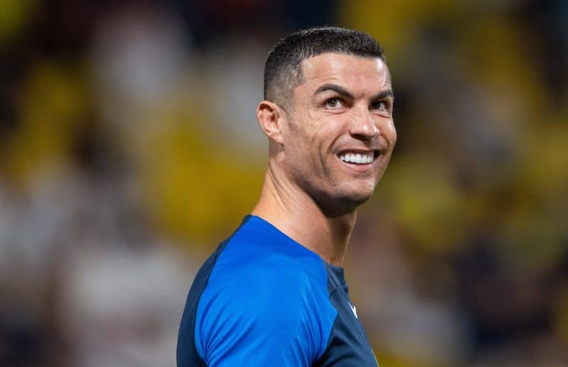 Em ‘jogo brasileiro’, ex-Corinthians tenta, mas não evita vitória de Cristiano Ronaldo