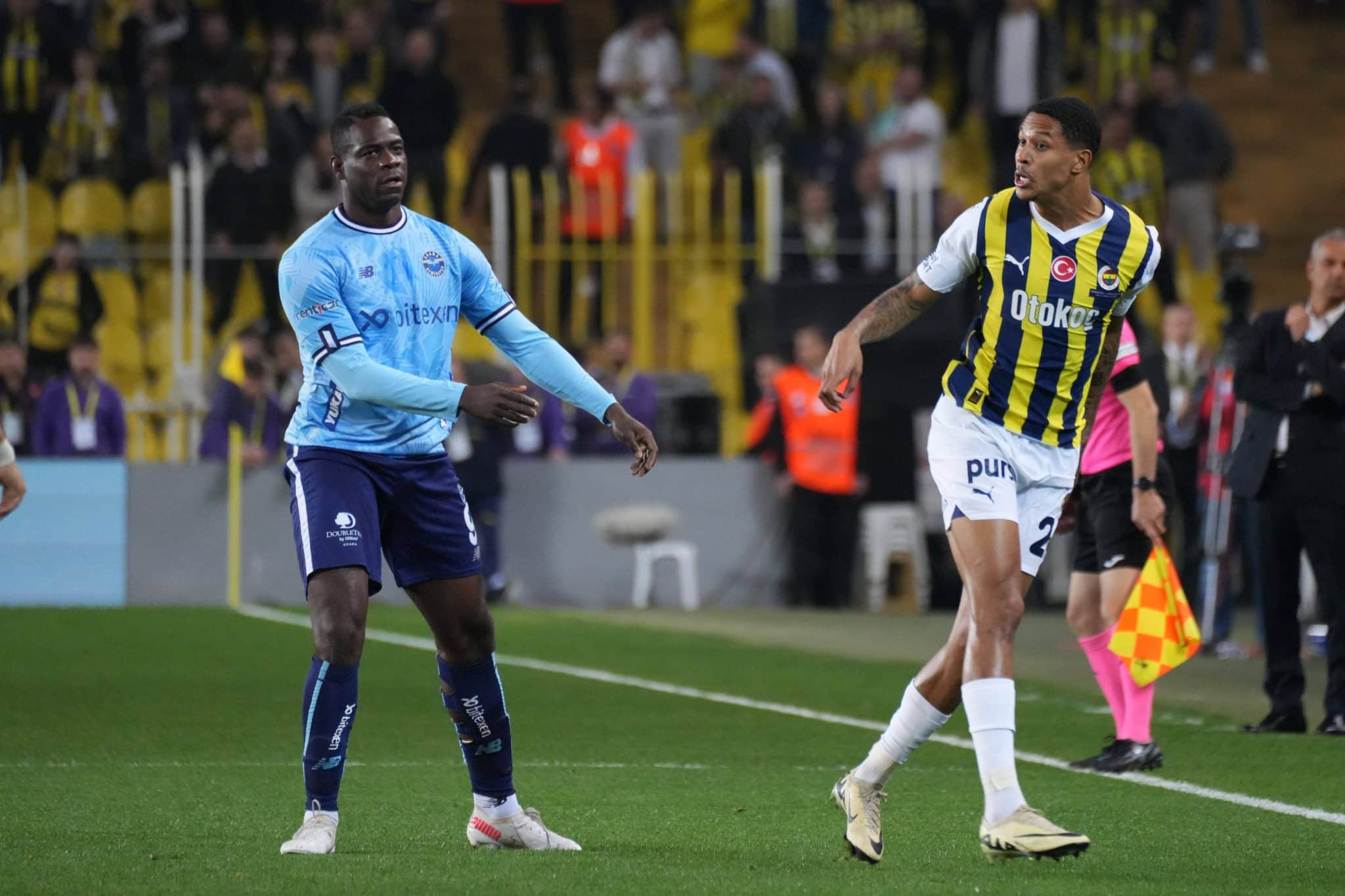 Balotelli em a&ccedil;&atilde;o pelo Adana Demirspor