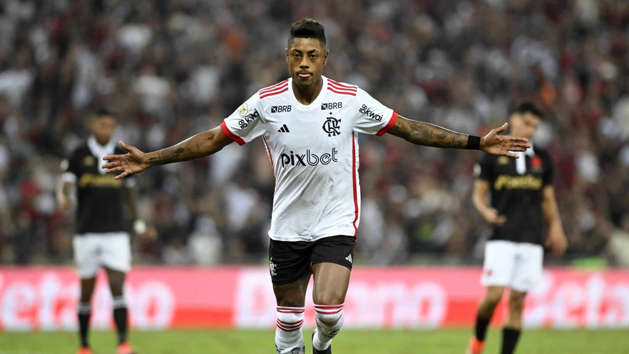 Flamengo x Vasco tem provoca&ccedil;&otilde;es por 6 a 1 e viol&ecirc;ncia entre torcidas antes do in&iacute;cio