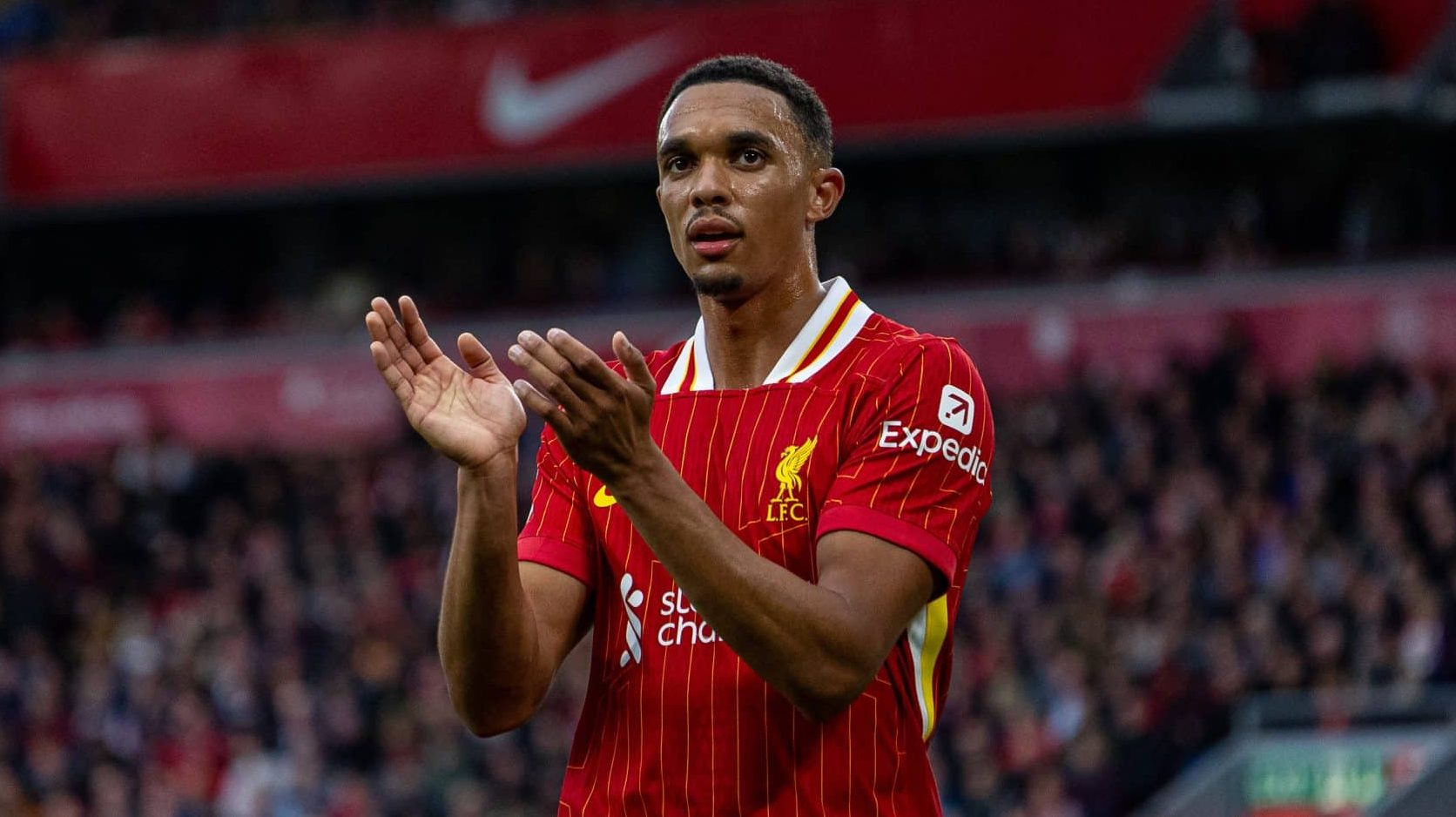 Proposta de Arnold, do Liverpool, para comprar clube franc&ecirc;s revela lado investidor