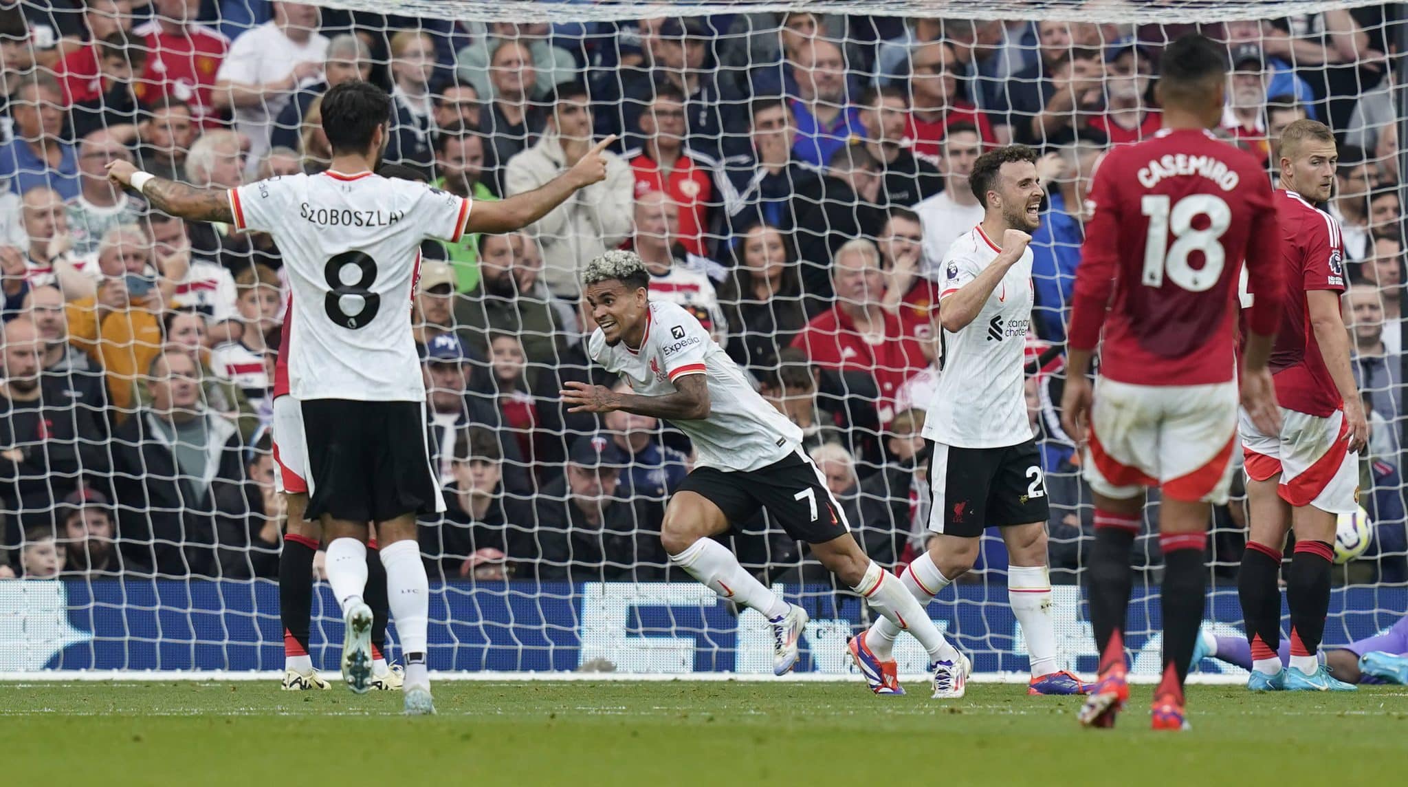 Luis D&iacute;az comemora gol contra o Manchester United. Foto: Imago
