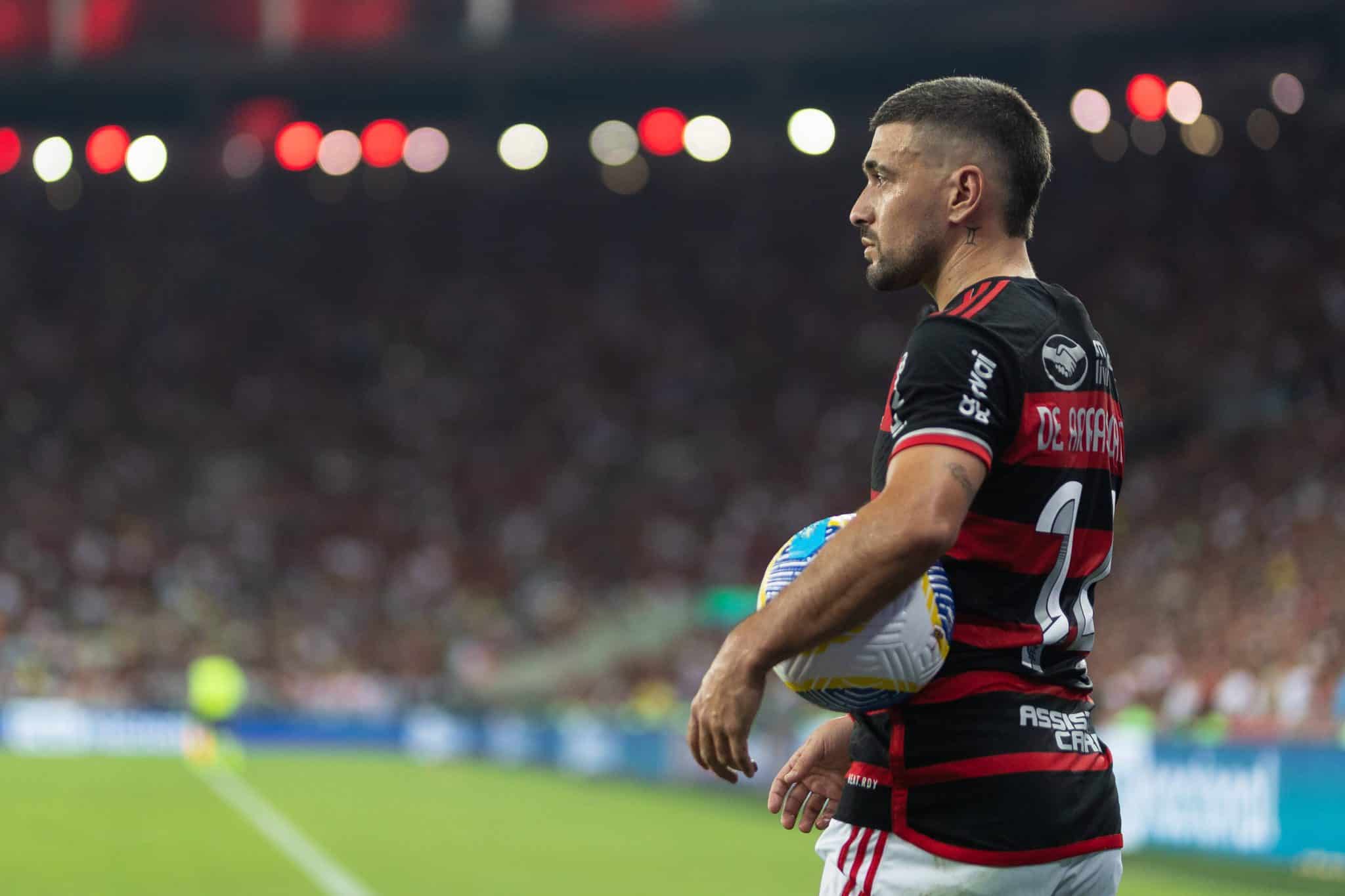 Arrascaeta em a&ccedil;&atilde;o pelo Flamengo no Maracan&atilde;