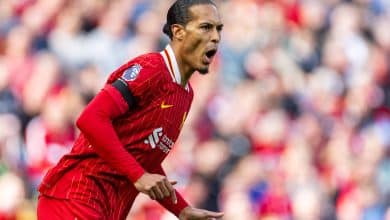 Van Dijk est&aacute; furioso com Liverpool antes da estreia na Champions League