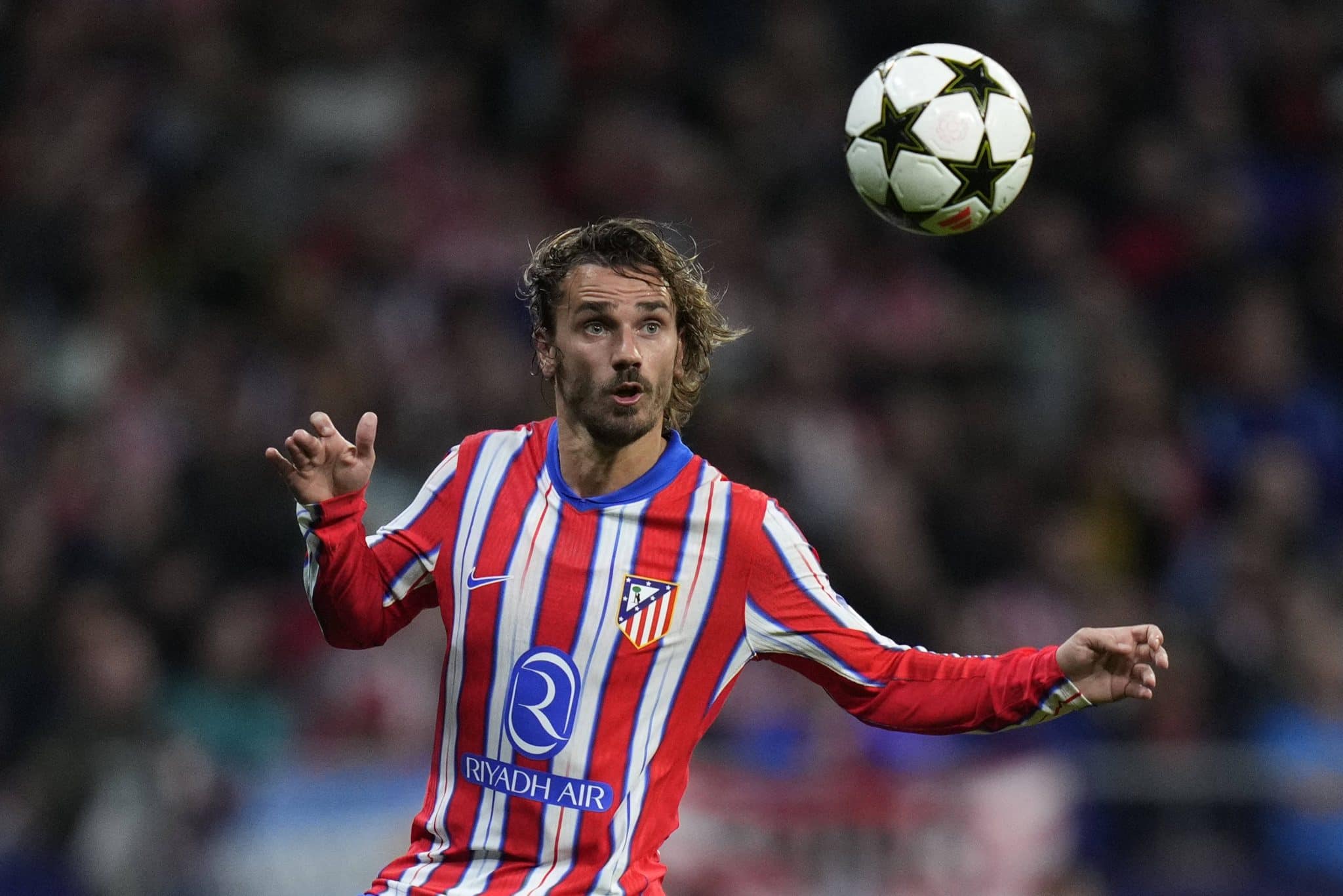 Novo time, velho her&oacute;i: Griezmann lidera &lsquo;Atl&eacute;tico bilion&aacute;rio&rsquo; em vit&oacute;ria na Champions