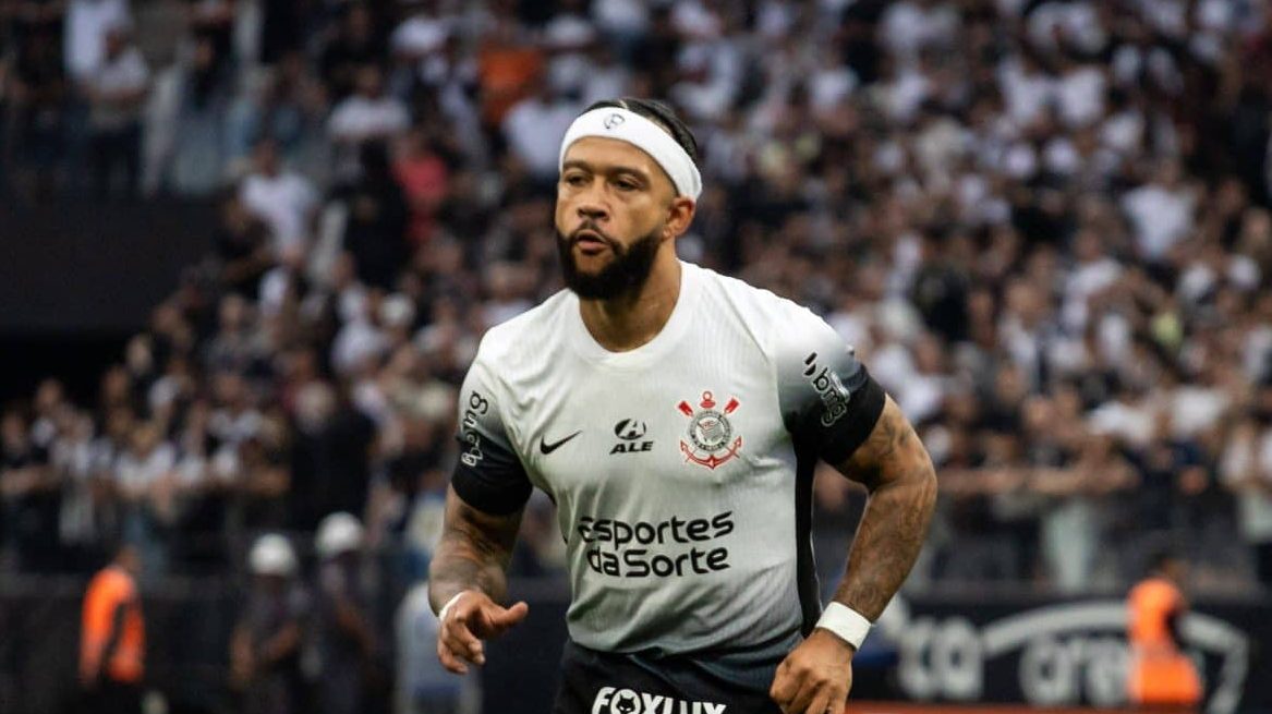 Memphis Depay - Corinthians x Atl&eacute;tico-GO - Brasileir&atilde;o 2024