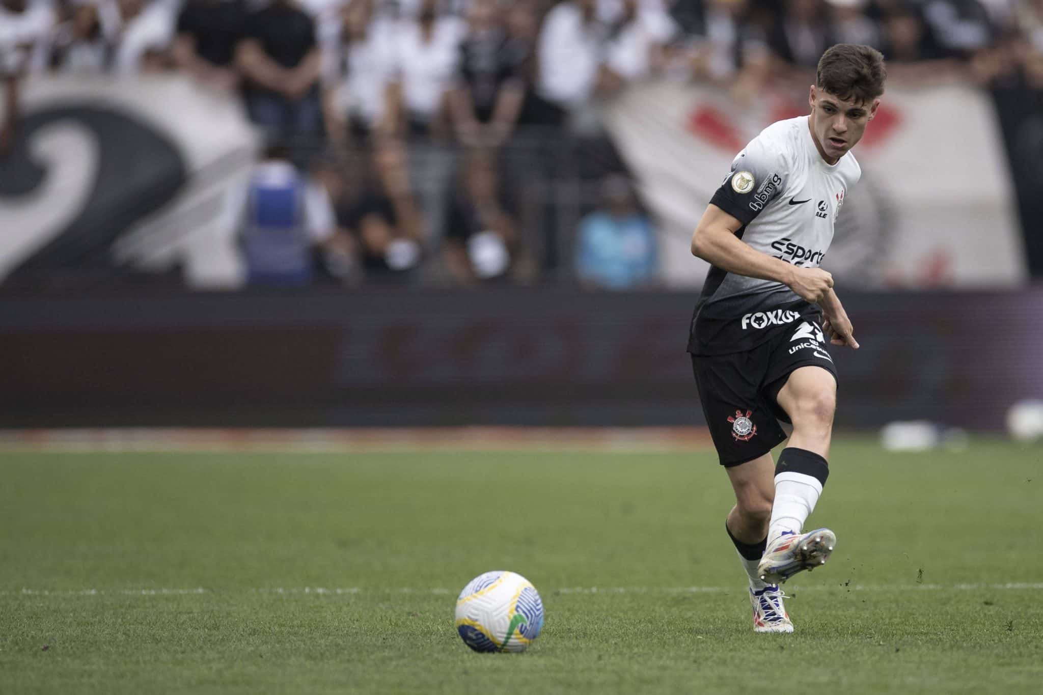 Entenda a import&acirc;ncia de Emiliano D&iacute;az para o ressurgimento de Breno Bidon no Corinthians