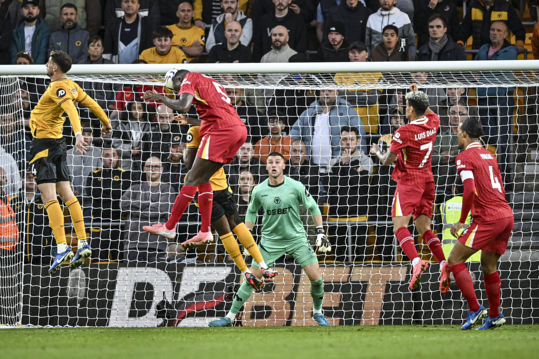 Konat&eacute; fez gol pelo Liverpool. Foto: Imago