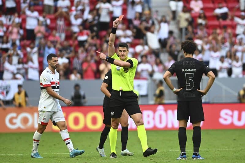 São Paulo aproveita expulsões de experientes do Corinthians para ganhar ânimo na temporada
