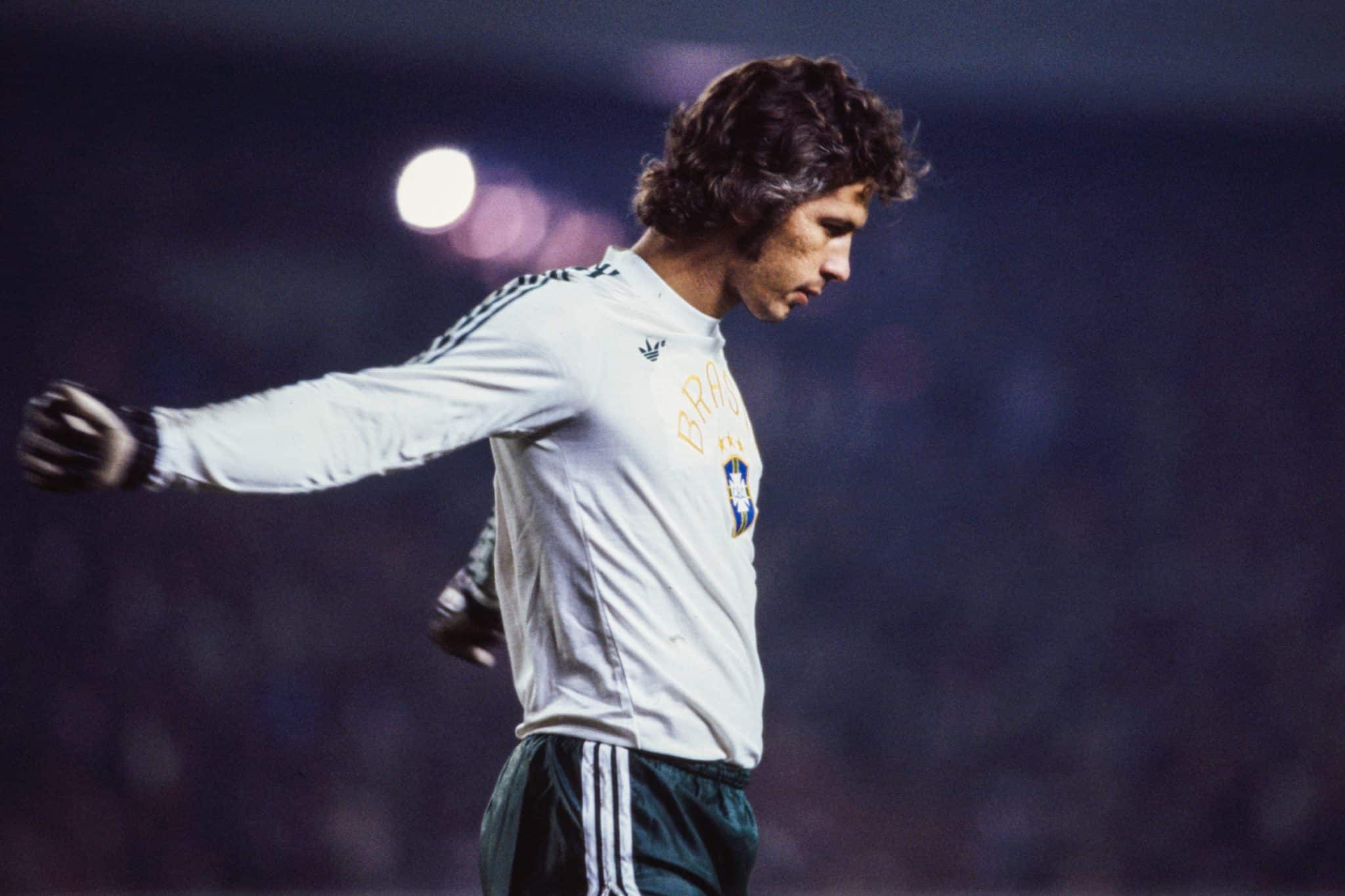 O goleiro Emerson Le&atilde;o em amistoso da sele&ccedil;&atilde;o brasileira em 1978