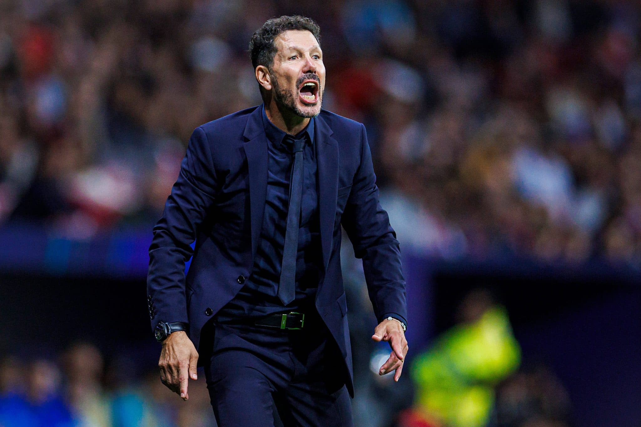 Simeone durante jogo do Atl&eacute;tico de Madrid