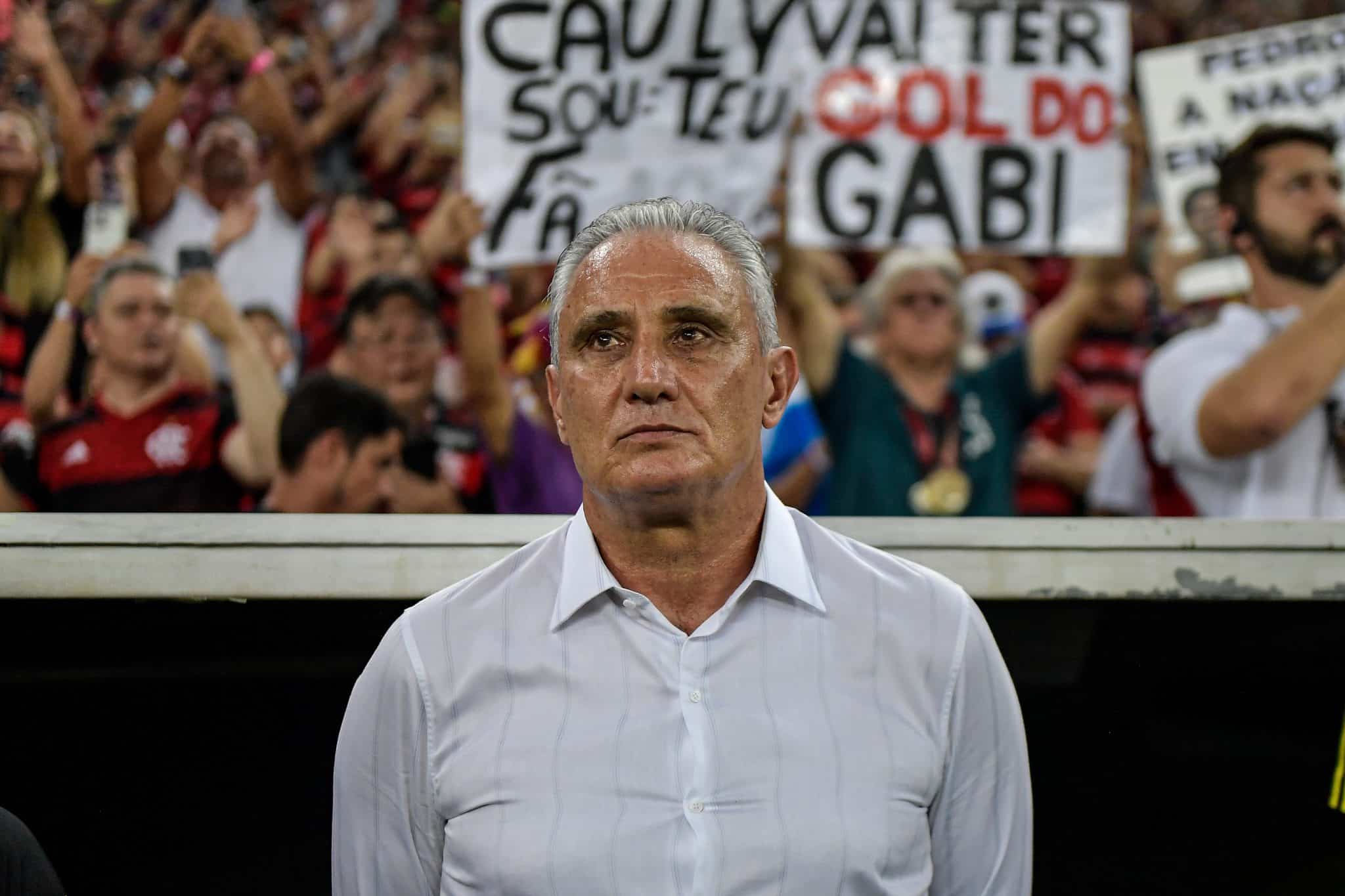 Tite durante Flamengo x Bahia, no Maracan&atilde;