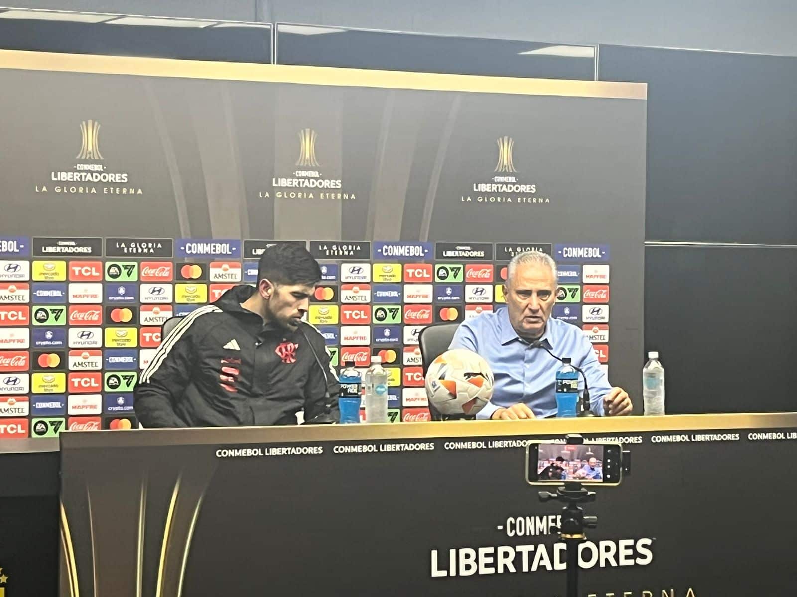 A promessa que Tite n&atilde;o cumpriu e custou a classifica&ccedil;&atilde;o do Flamengo contra o Pe&ntilde;arol