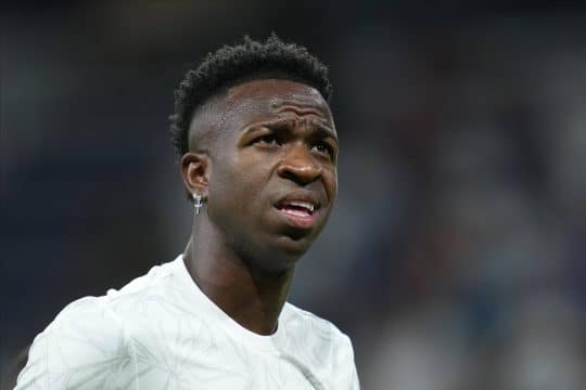 &lsquo;N&atilde;o querem dar a Bola de Ouro para o Vini Jr&rsquo;, afirma ex-jogador brasileiro &agrave; r&aacute;dio espanhola