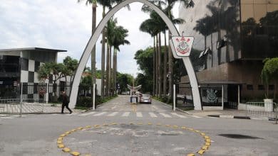 Conselho do Corinthians se resguarda em meio a guerra fria nos bastidores