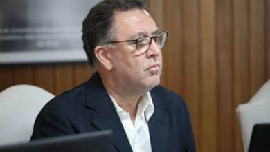 Santos vai elevar sal&aacute;rios de cinco jogadores em caso de acesso &agrave; S&eacute;rie A