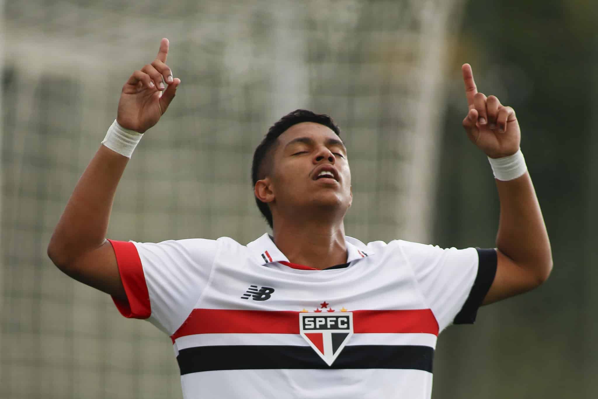 S&atilde;o Paulo salva ano em Cotia com vaga na final da Copa do Brasil sub-20; veja destaques
