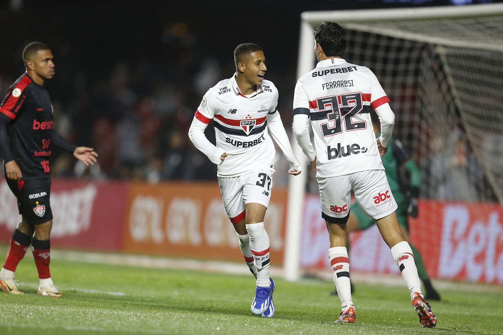 Henrique Carmo, em sua estreia pelo S&atilde;o Paulo