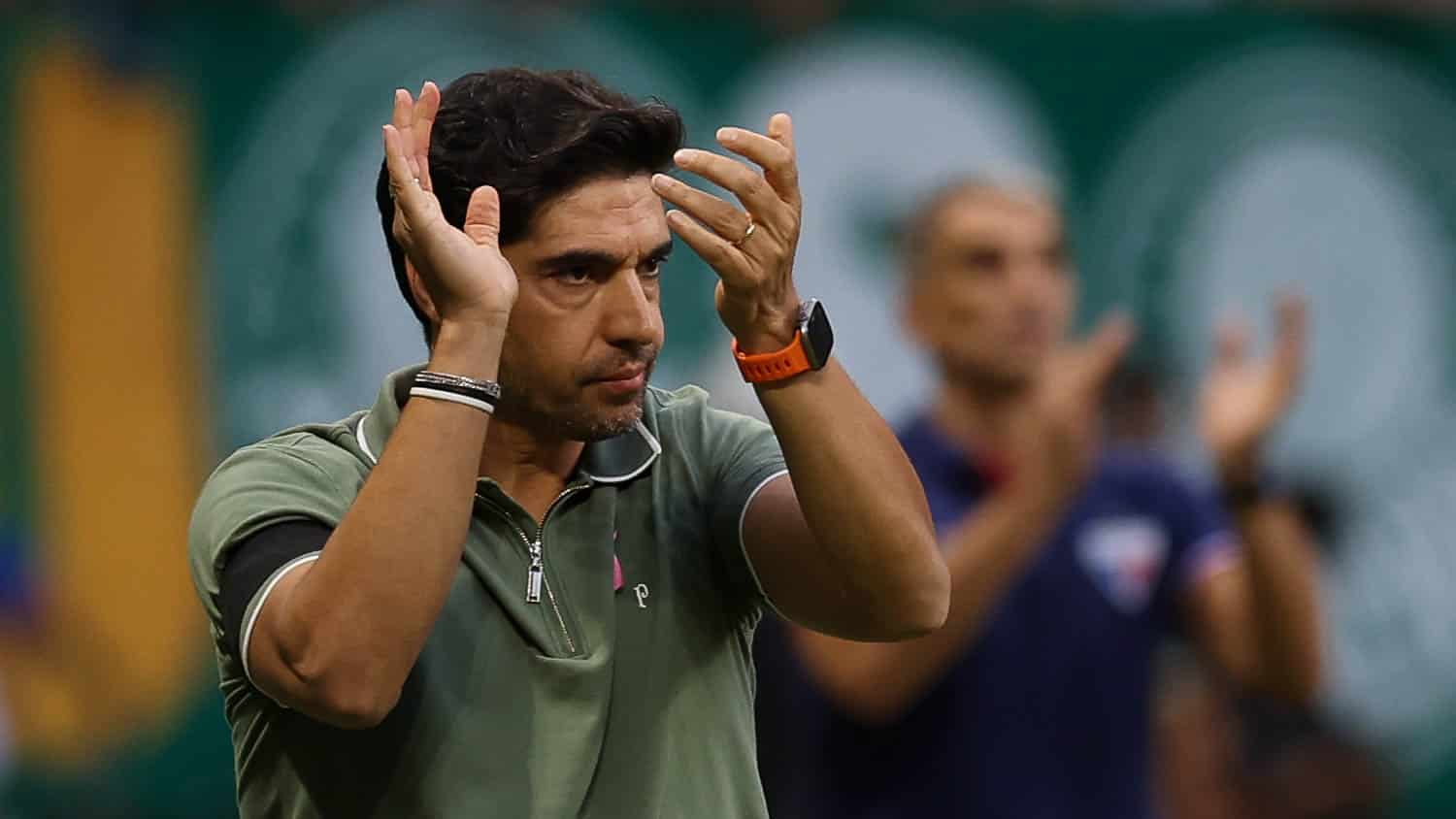 &lsquo;Estou farto&rsquo;: Abel Ferreira reclama de titular e corneta torcida do Palmeiras