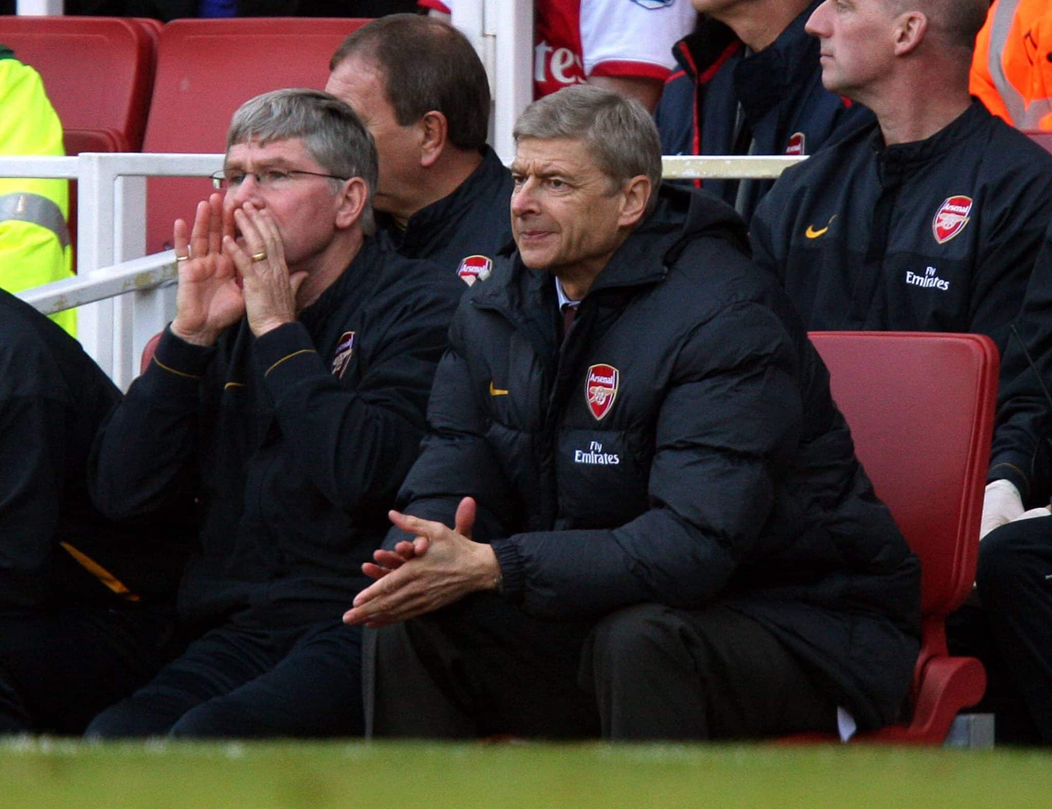Pat Rice auxiliou Ars&eacute;ne Wenger em momento de crescimento do Arsenal no cen&aacute;rio ingl&ecirc;s e internacional