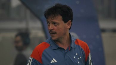 Fernando Diniz e William d&atilde;o raz&atilde;o a vaias de torcida do Cruzeiro: &lsquo;Merecidas&rsquo;