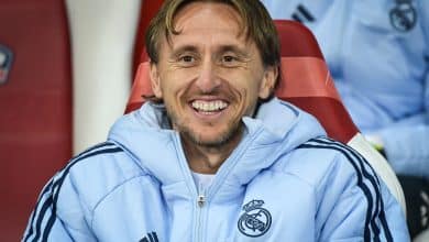 Modric supera Pusk&aacute;s e quebra recorde de quase 60 anos no Real Madrid