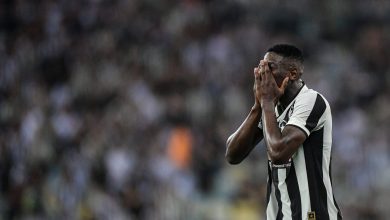 Botafogo decepciona Maracan&atilde; lotado e empata com o Crici&uacute;ma com roteiro de 2023