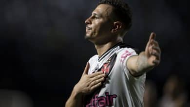 Vasco vence a primeira com Coutinho, mas foi outro meia que decidiu contra o Cuiab&aacute;
