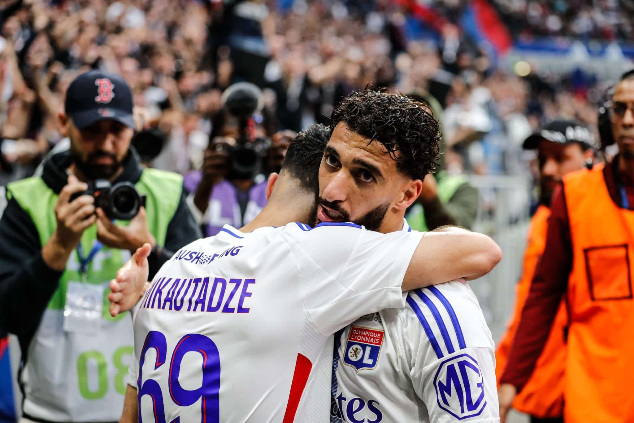 Foto: (IconSport) - O Lyon briga pela parte de cima da classifica&ccedil;&atilde;o da Ligue 1