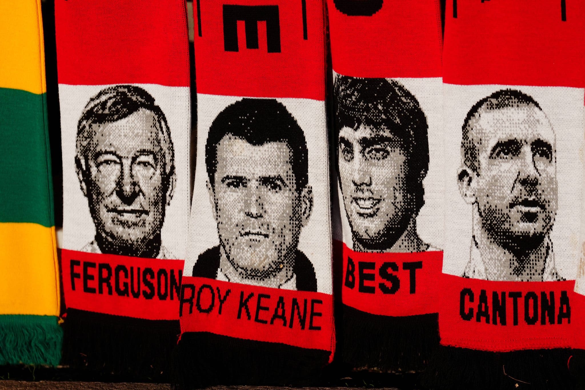 Nas arquibancadas do Old Trafford, torcida do Manchester United jamais esquecer&aacute; o que Sir Alex Ferguson fez pelo clube