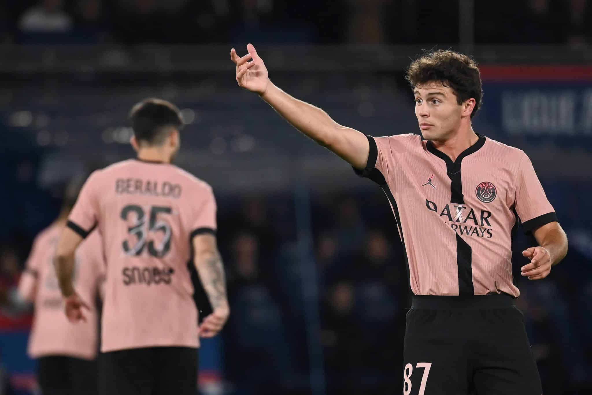 O jovem meio-campista portugu&ecirc;s Jo&atilde;o Neves tem sido o maestro do PSG