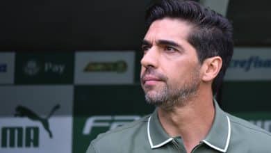 Palmeiras pode perder pe&ccedil;a-chave no cl&aacute;ssico contra o Corinthians por conta de empurr&atilde;o?