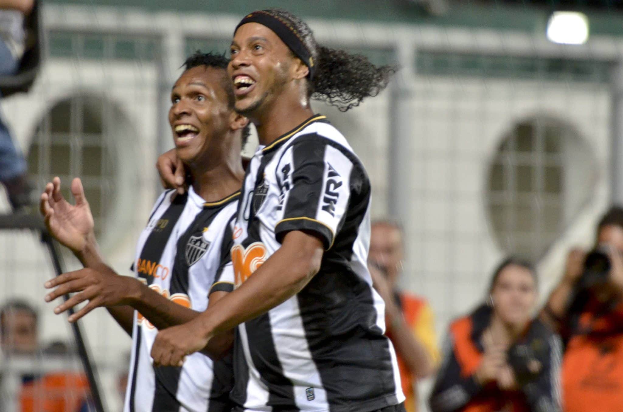Ronaldinho Ga&uacute;cho e J&ocirc;, uma parceria que deu certo no Atl&eacute;tico-MG de 2013