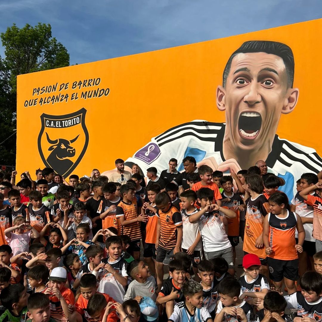 Foto: (Reprodu&ccedil;&atilde;o/Instagram/clubeltorito) - El Torito foi o clube da inf&acirc;ncia de Di Mar&iacute;a