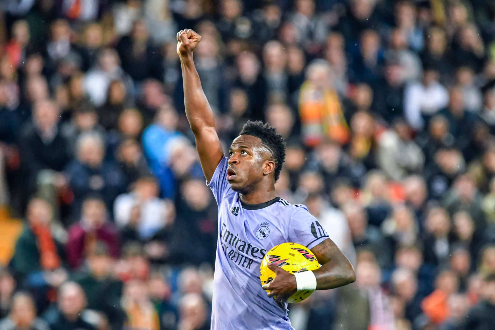 Vini Jr reencontra o Valencia neste s&aacute;bado, no mesmo palco do in&iacute;cio de sua luta contra o racismo