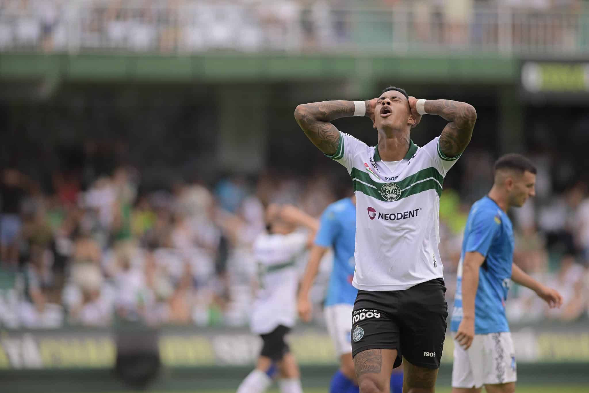 Coritiba e Azuriz CURITIBA, PR &ndash; 29.01.2023: CORITIBA E AZURIZ &ndash; Alef Manga during Coritiba and Azuriz. Match valid for