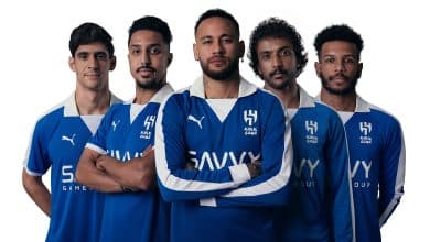A rela&ccedil;&atilde;o de Rivellino e Zagallo com o novo uniforme do Al Hilal
