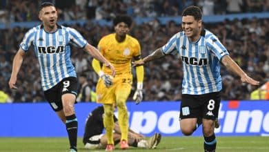 Garro vira vil&atilde;o, Corinthians n&atilde;o aproveita dupla em alta e cai para o Racing na Sul-Americana