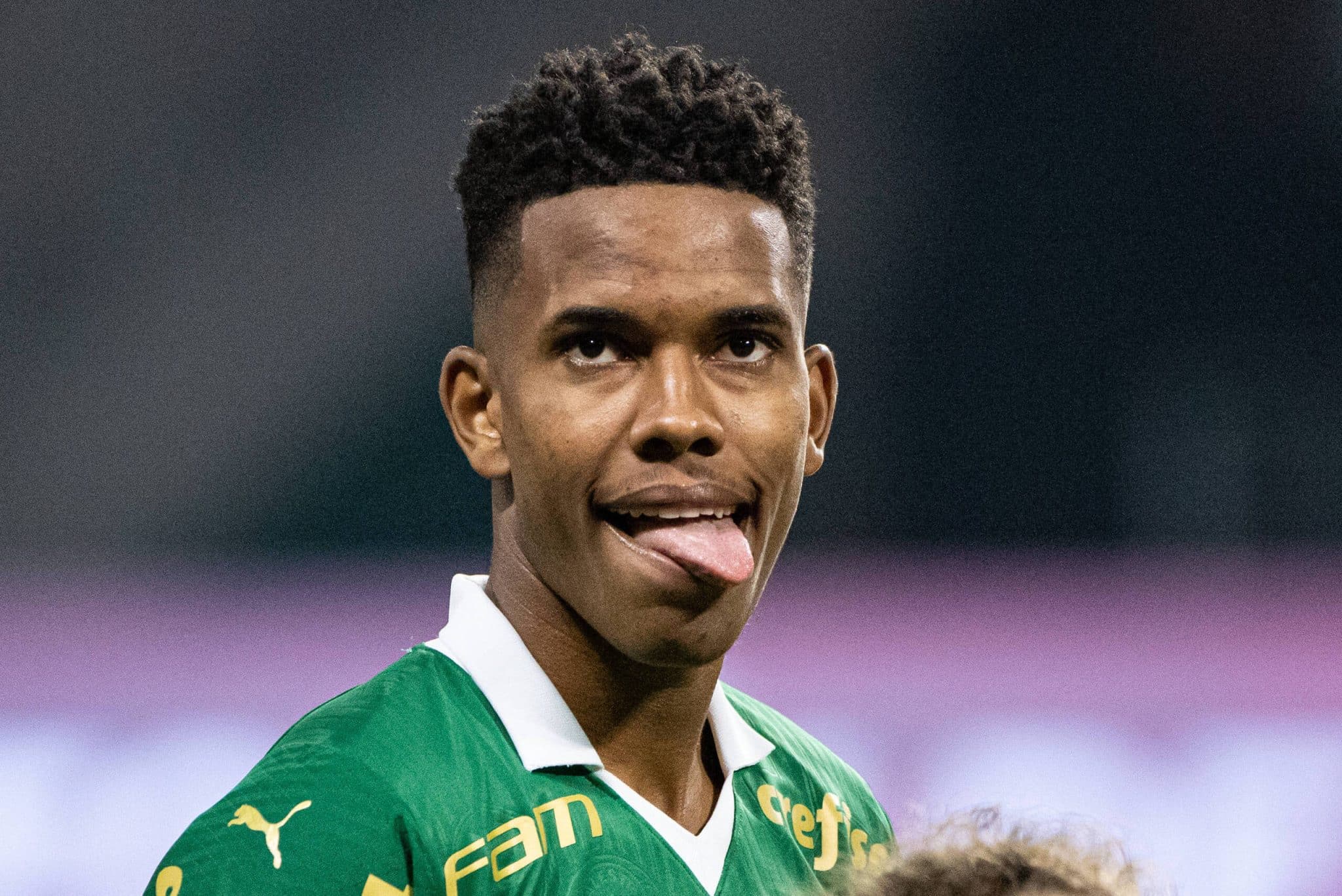 Al&eacute;m do bi brasileiro com o Palmeiras, Est&ecirc;v&atilde;o mira marca hist&oacute;rica individual