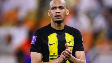 &lsquo;Liverpool est&aacute; desesperado&rsquo;: Fabinho comenta interesse da Ar&aacute;bia Saudita em Salah e Van Dijk