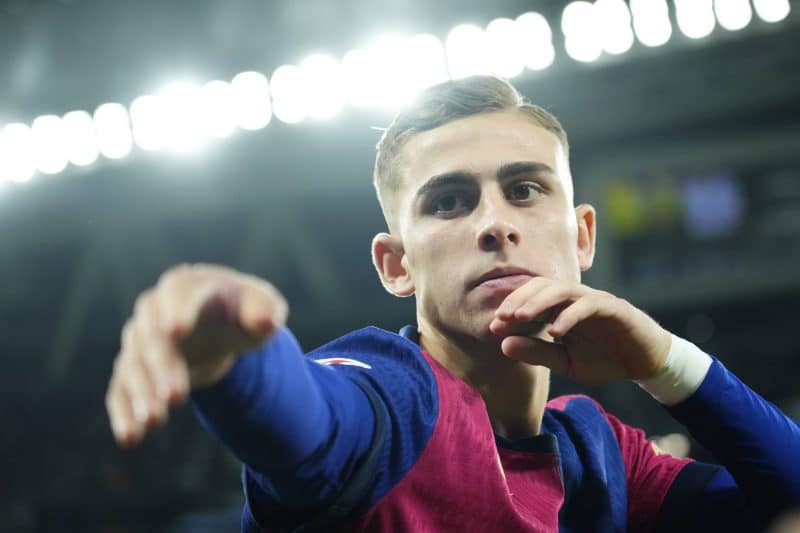 Barcelona fecha acordo de R$ 3 bilhões com alvo do Manchester United