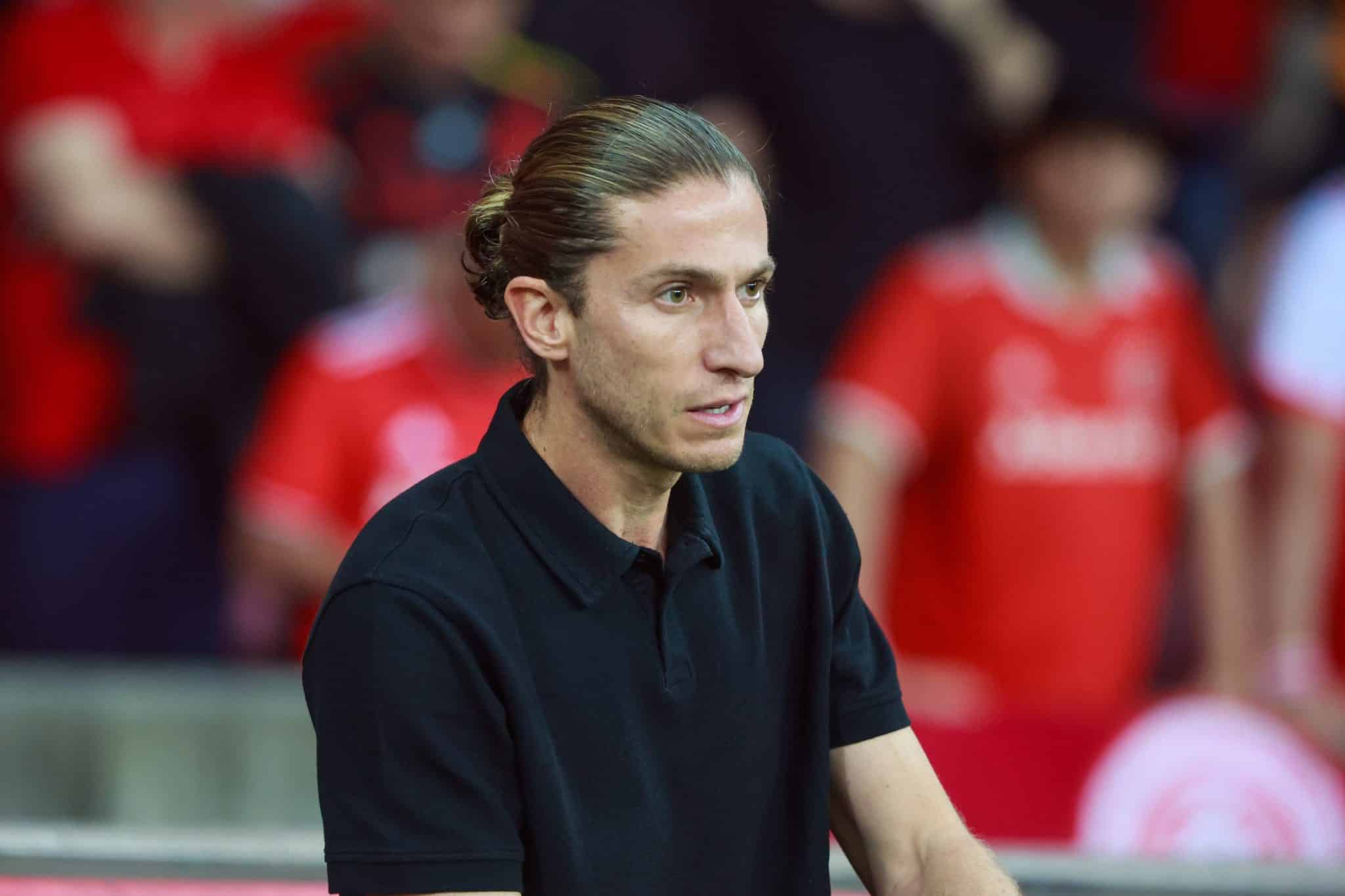 Filipe Lu&iacute;s defende Evertton Ara&uacute;jo ap&oacute;s erro em Flamengo x Internacional