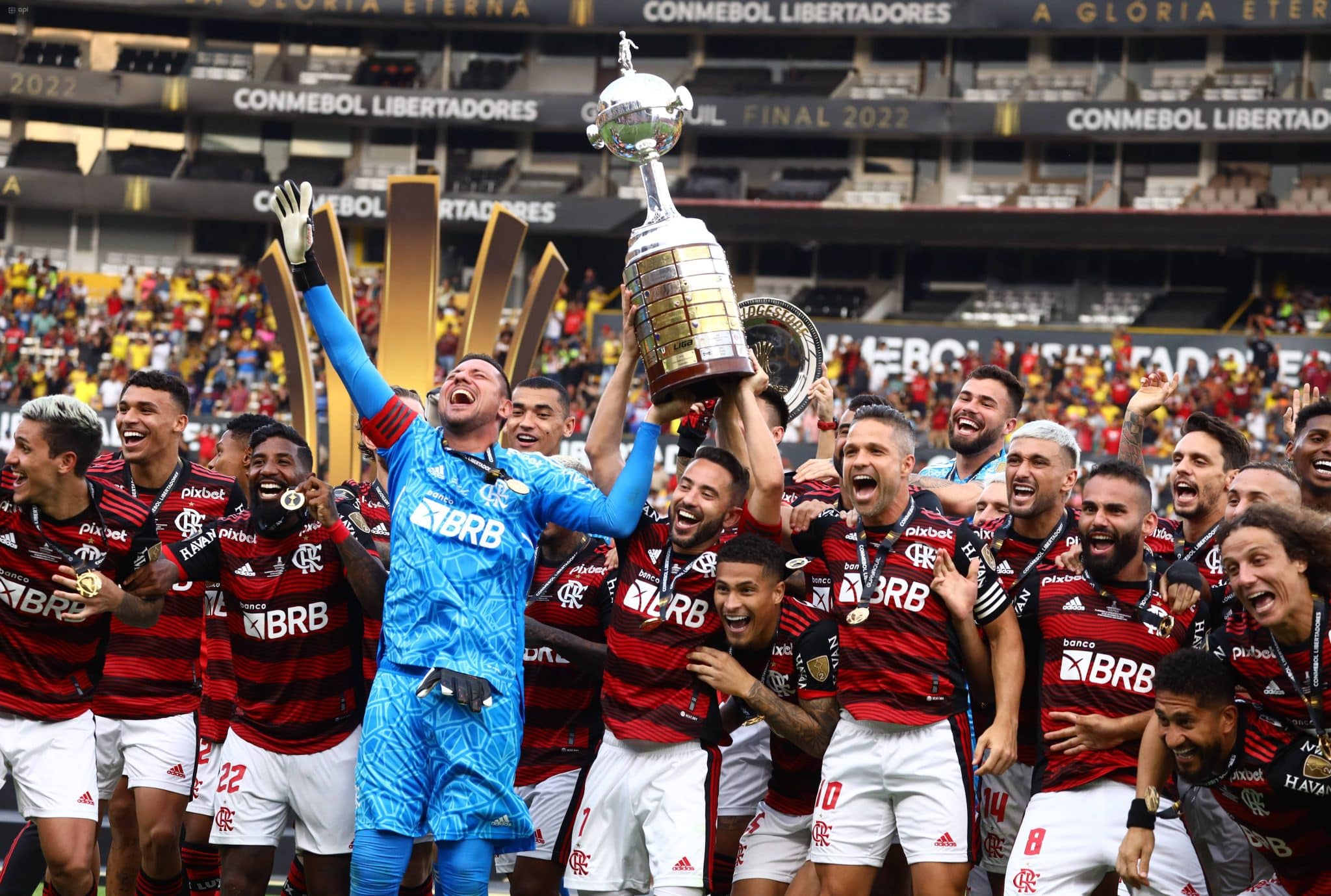 Flamengo completa dois anos de &uacute;ltimo t&iacute;tulo relevante com arrependimentos e rivais na Libertadores