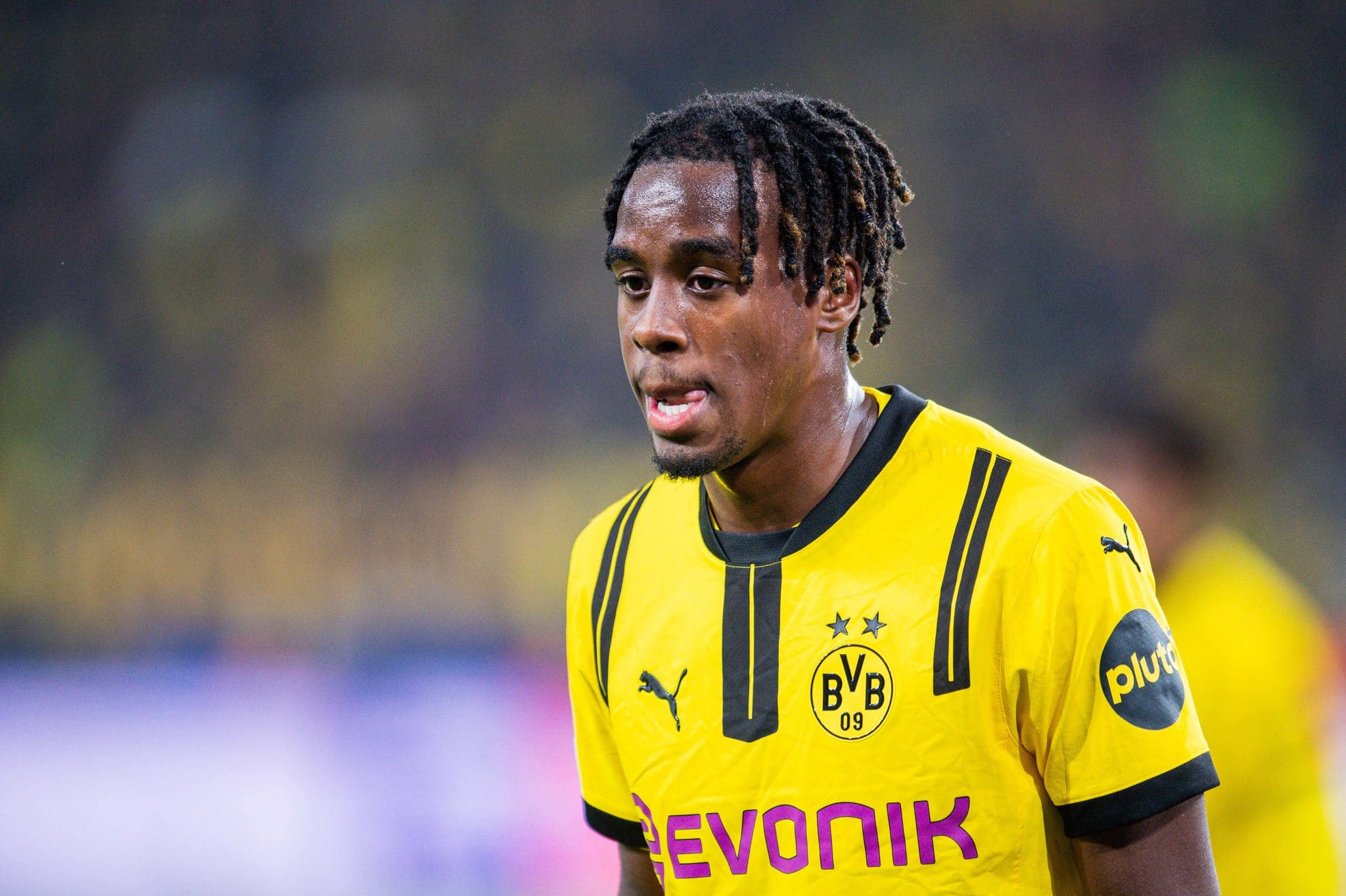 &lsquo;Novo Bellingham&rsquo; sai do banco para salvar Dortmund antes de reencontro com Real Madrid