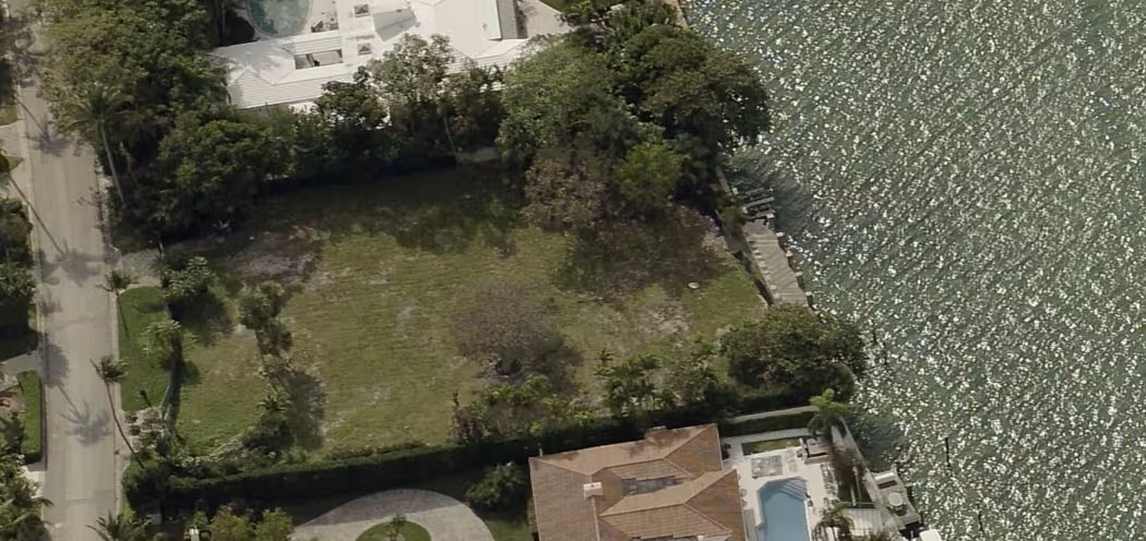 Terreno comprado por Neymar em Miami, na Fl&oacute;rida. Foto: Reprodu&ccedil;&atilde;o/ Eagle View