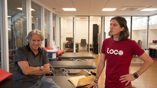 Jorge Jesus e Filipe Lu&iacute;s, em 2019