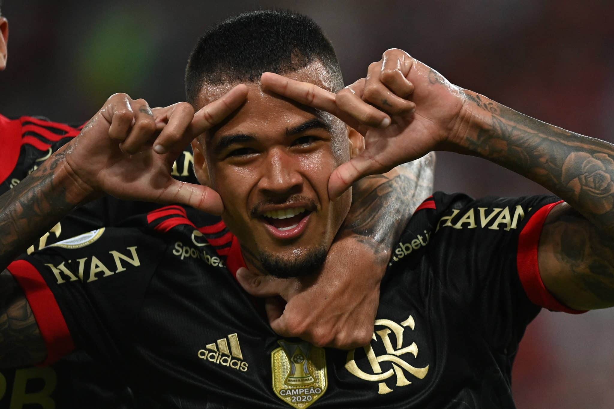 Foto: (Imago) - Kenedy teve uma passagem discreta pelo Flamengo